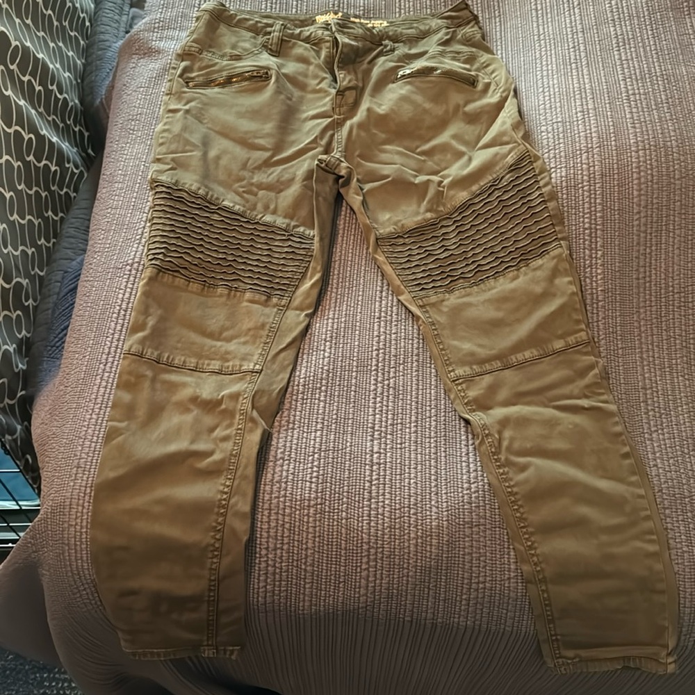 Mossimo High Rise Moto Jegging Size 12/31